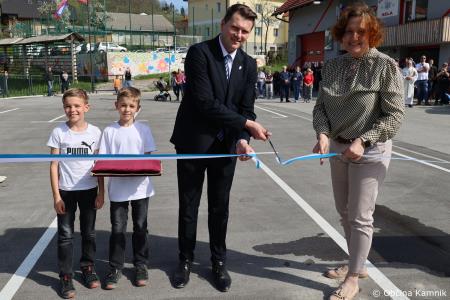 Odprtje večnamenskega prostora na Selih (40)